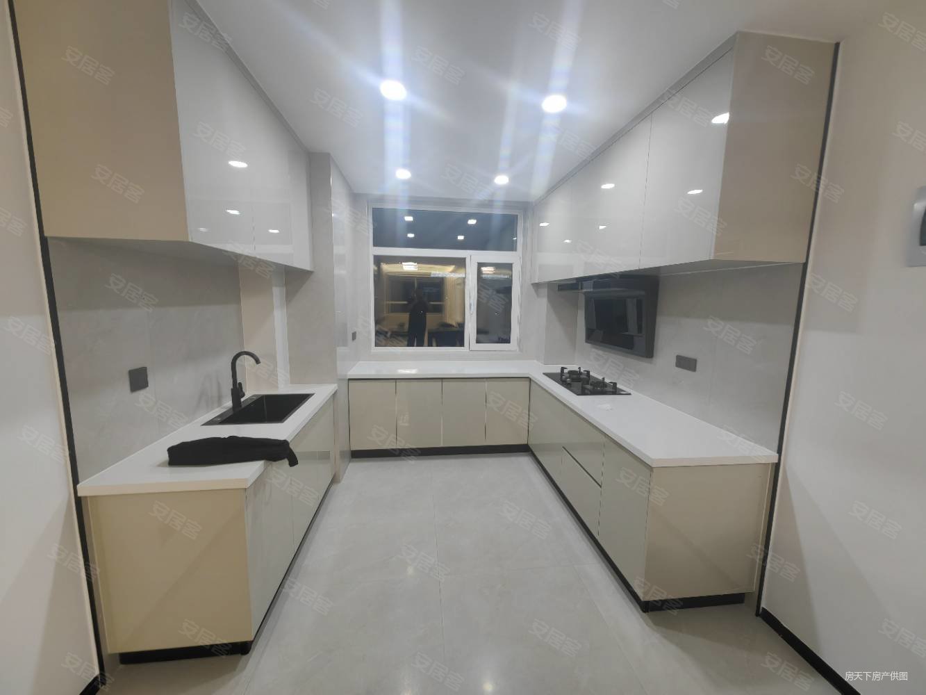 云天小区2室2厅1卫104㎡南北56.8万