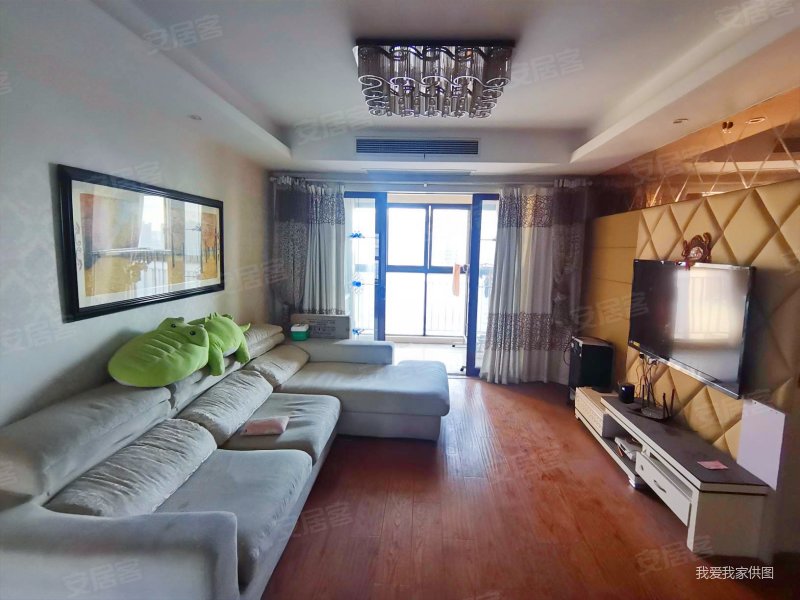 急急急 新出金科边套大三房 有钥匙 看中可谈,金科新大陆二手房,200万