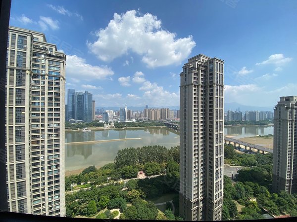 福州仓山闽江大道融侨外滩d区实拍融侨外滩 福州cpd 一线江景 现代豪