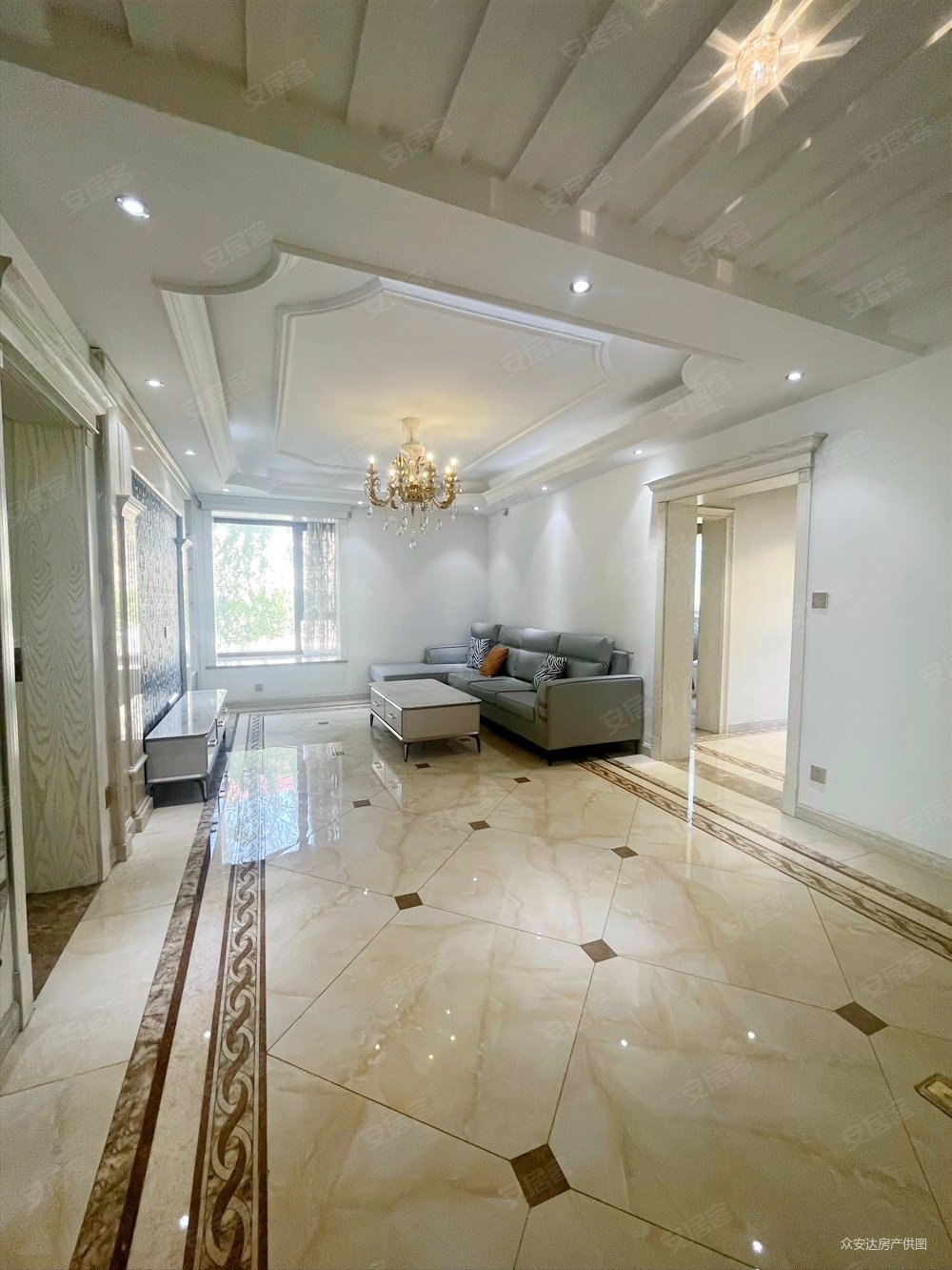 水岸豪庭,带负一层,豪华装修