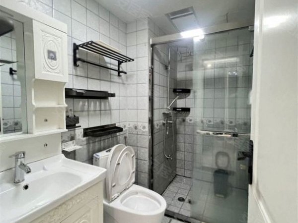 温州瑞安安阳华鸿安阳城华鸿安阳城 电梯一室一厅 家电齐全!