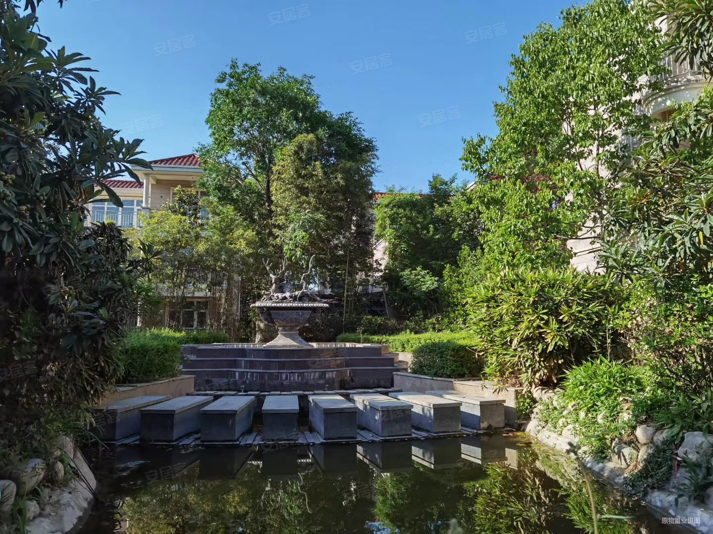 急售,枫丹白露苑(别墅)二手房,1080万,6室3厅,5卫,395平米-西安安居客