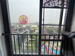 网红西江艺术公园 楼下有大草坪和饮啡驻唱 粤海城望一线西江景