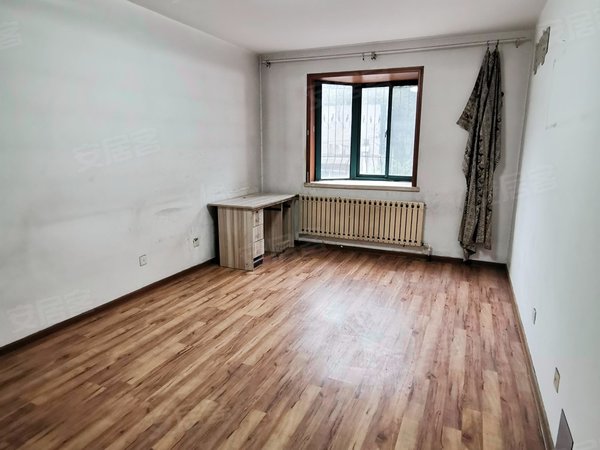 济南市中市中周边山景园小区二环南路 山景园 1楼空房 大2室可当宿舍