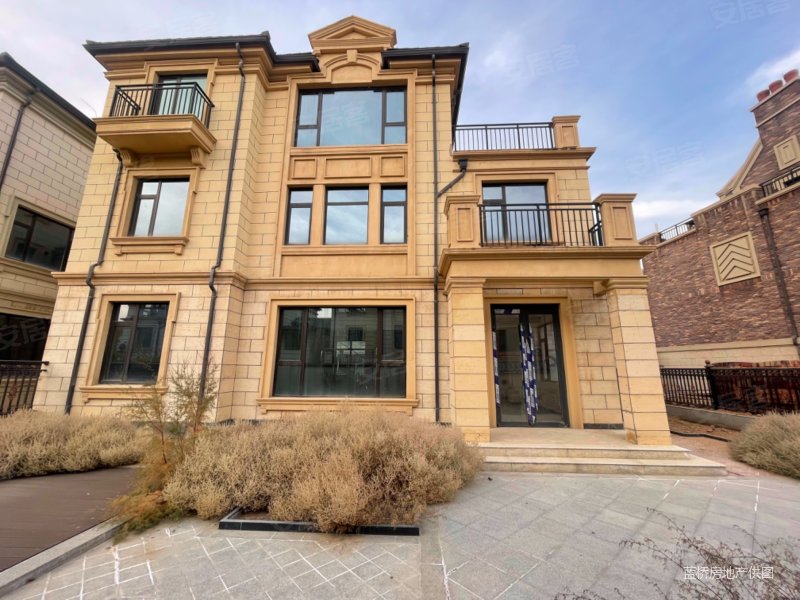 保利领秀山(别墅) 商品房 环境好 精装修 带电梯 停车方便