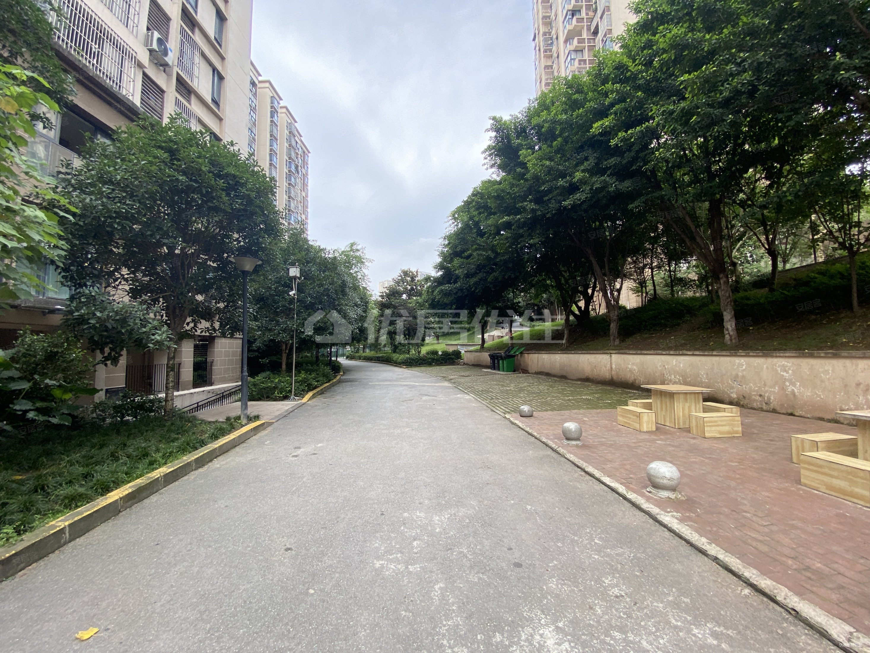 南方玫瑰城黛瑰苑100万南北通透3室看房方便有钥匙