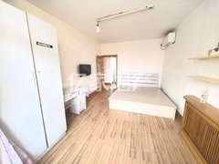 丹东振兴六纬路小学学区押一付一短租未来城万达附近，桃北小区，步梯五楼，2室包取暖出租房源真实图片