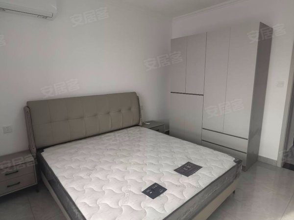 徐州新沂建邺路市府名苑河畔雅居三室一卫家具家电齐全精装修拎包入住1530一月出租房源真实图片