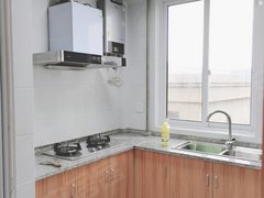 湖州吴兴八里店镇西山社区北区二期2室2厅1卫，南北通透设备齐全拎包即住停车免出租房源真实图片