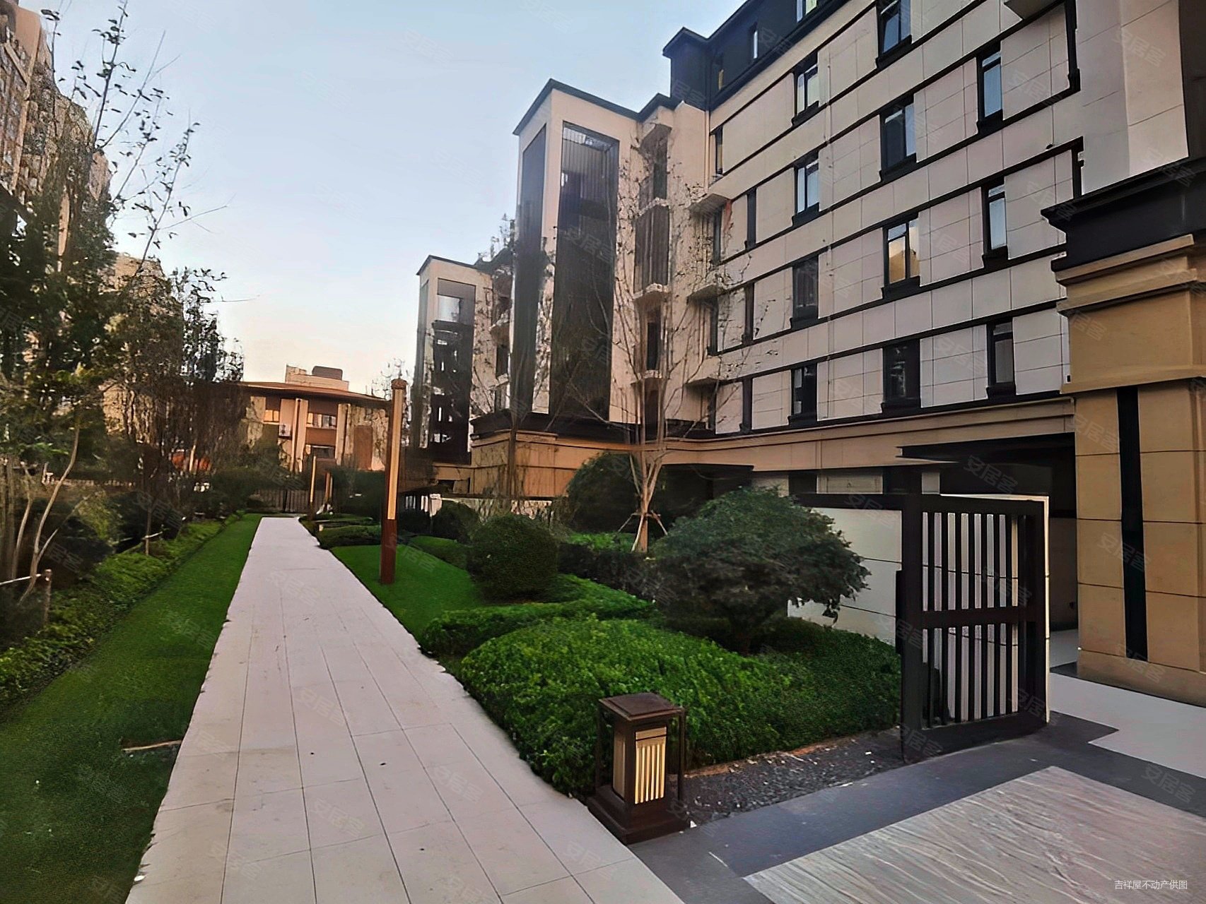 一次没有住汇豪观邸高楼层精装修套三好楼层采光好