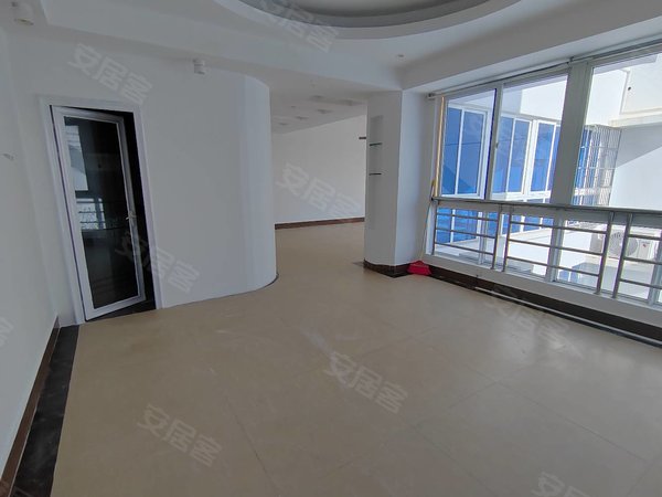 海口龙华滨海美银大厦实图实价 多套美银大厦宽敞气派办公室出租出租