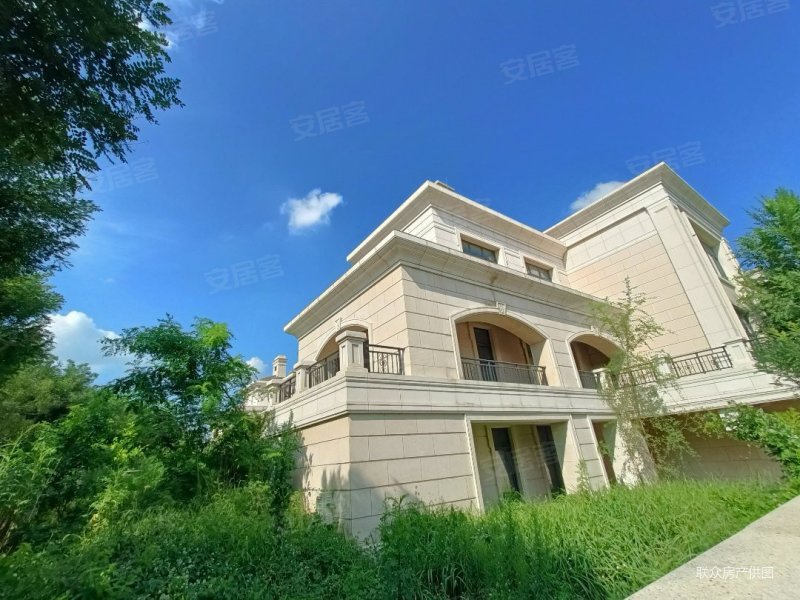 孔雀城大湖颐湖苑(别墅)6室3厅6卫497㎡南北1650万