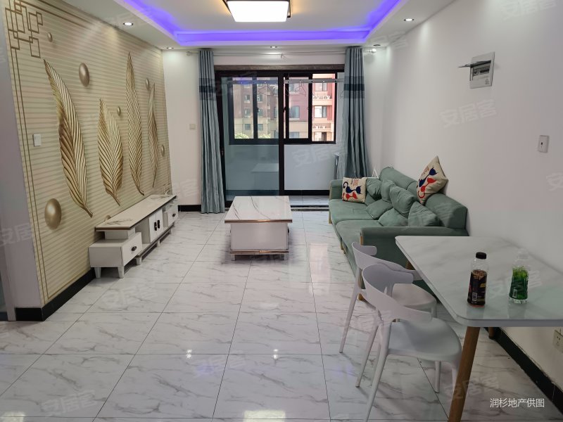 曲沃路223号小区3室1厅1卫10㎡南北43.32万