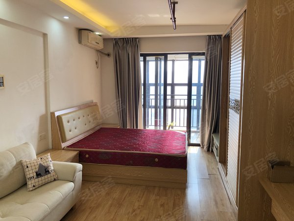 世纪大道市政府旁伴山御景便宜公寓临近新市医院