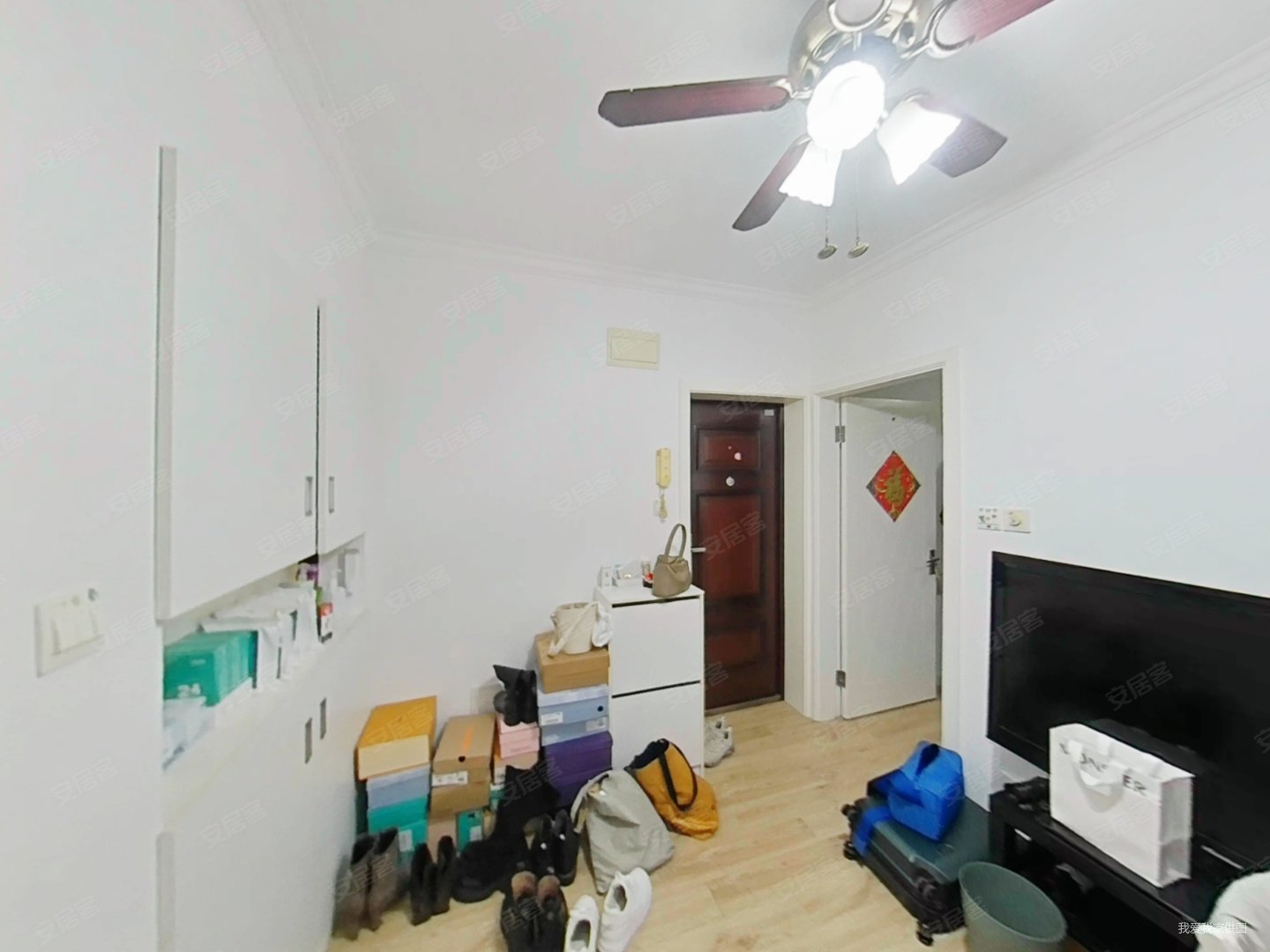 一梯两户 西边套 非顶楼,诚意出售 价格可谈,由由四村二手房,226万,1