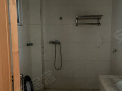 和县历阳安德利购物中心印象滨河 4室2厅1卫出租房源真实图片