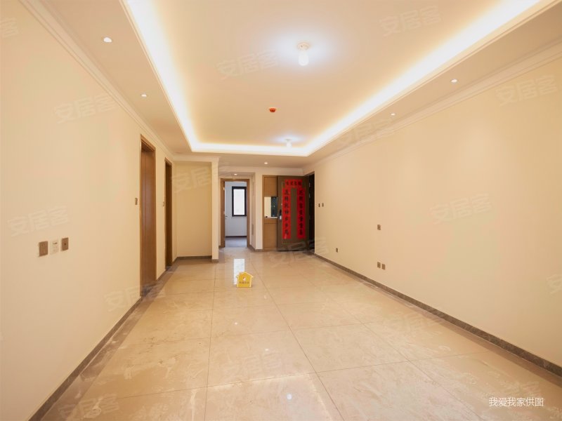 学府街上精装三居,业主着急卖,急的团团转,富力金禧城二手房,140.