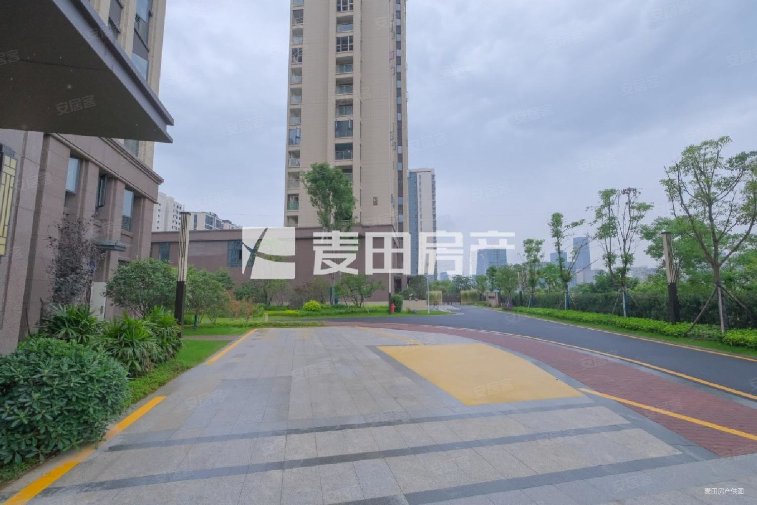 祥浦苑3室2厅2卫90.24㎡南北283万