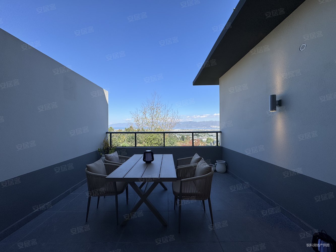 大理的小院子北区2室2厅2卫150㎡南北180万