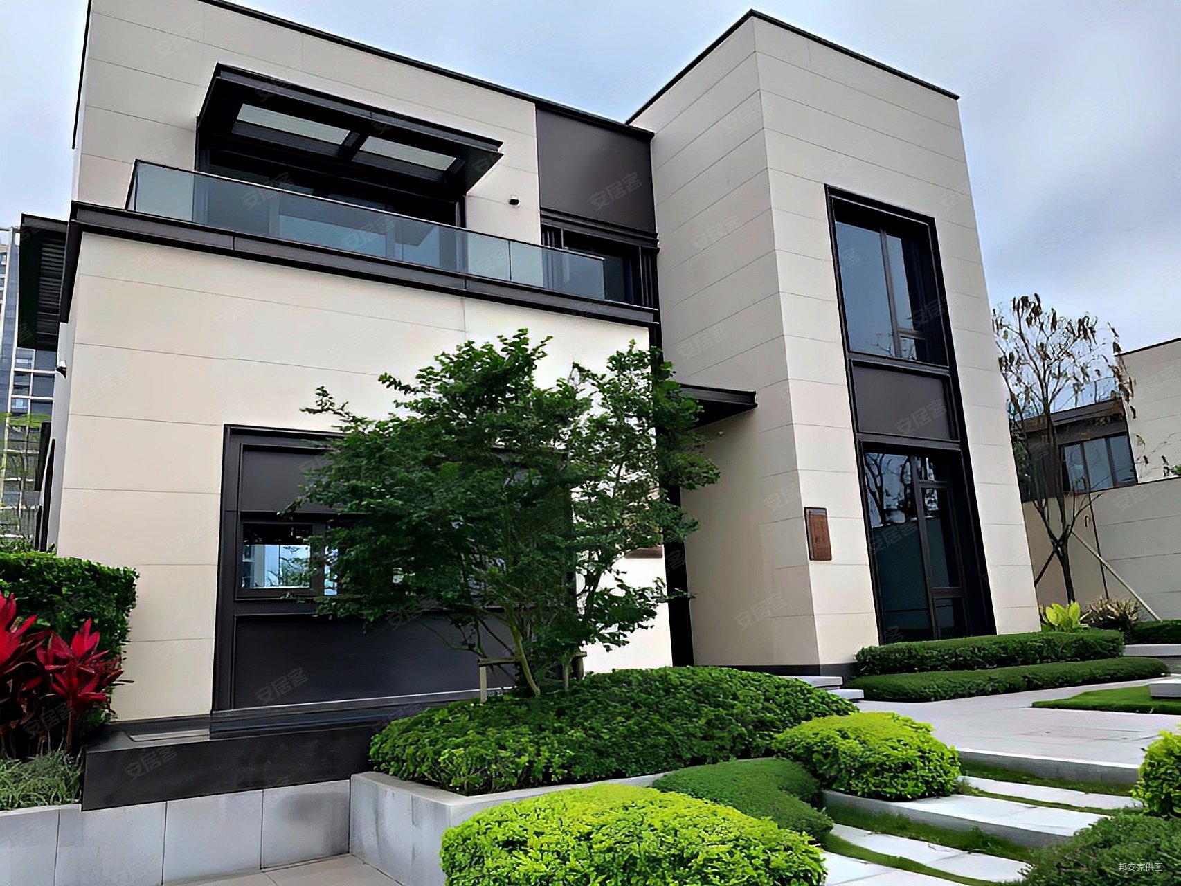 来电捡漏760万现房珠海金湾高尔夫独栋别墅送车位