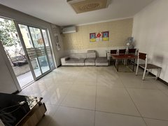 淮南凤台万嘉广场出租金地华府 多层简单装修 家具家电齐全 拎包入住 看中可谈出租房源真实图片