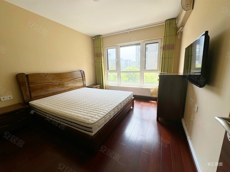 华府国际 南北通透 产权清晰 刚需小三居 次新小区 临地铁