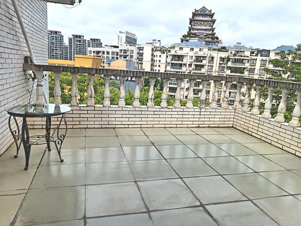 南宁青秀柳沙青秀山庄(别墅)全新精装独栋别墅,可以停4辆车,视野采光