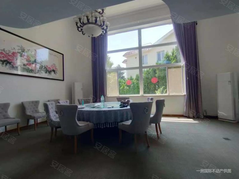 金海湾(别墅) 交通便捷 小区绿化高 楼层好 满五 板楼