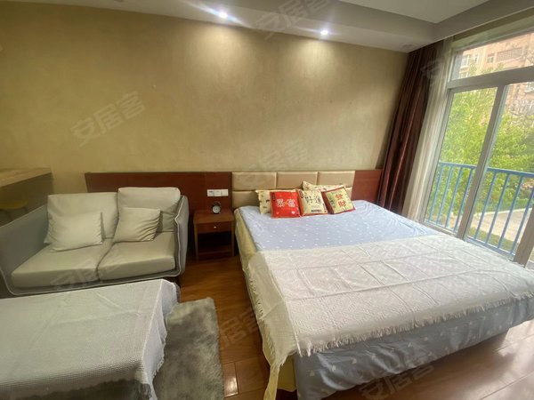 青岛市北太清路中联U谷可短租可月付,无中介,南向,中联U谷,近台东万象城海信出租房源真实图片