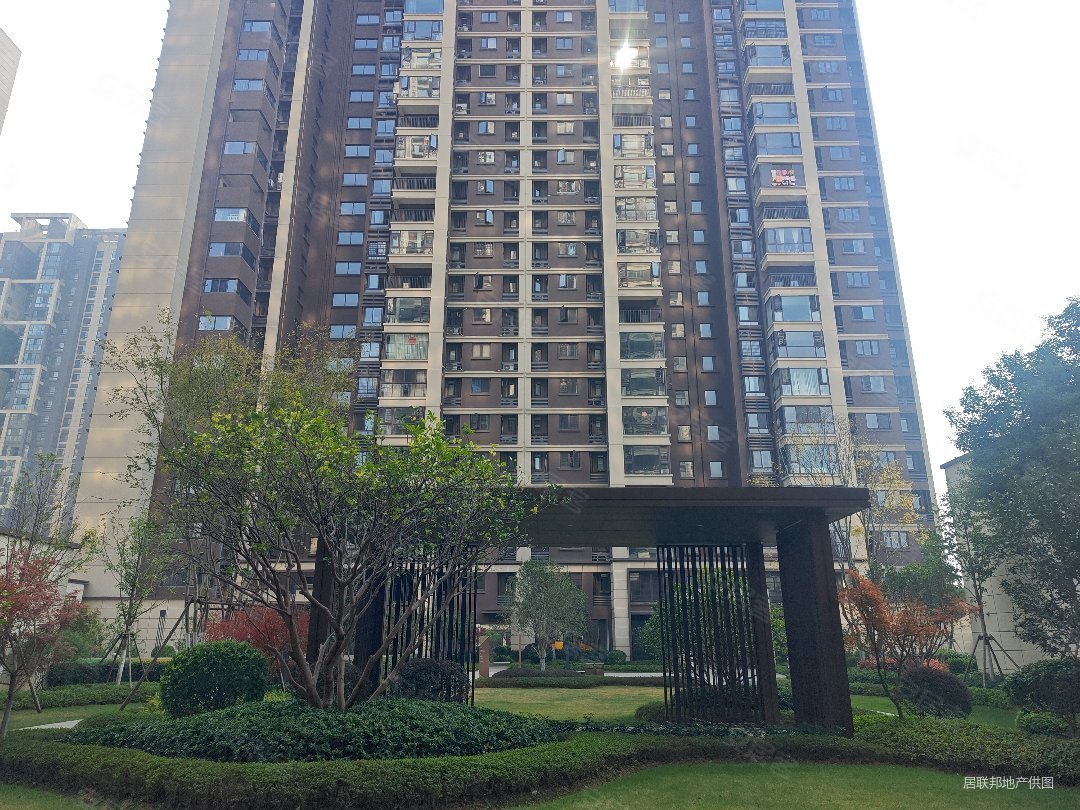 8200单价 联发君悦朝阳一期联发乾景 八中东小 万象城旁