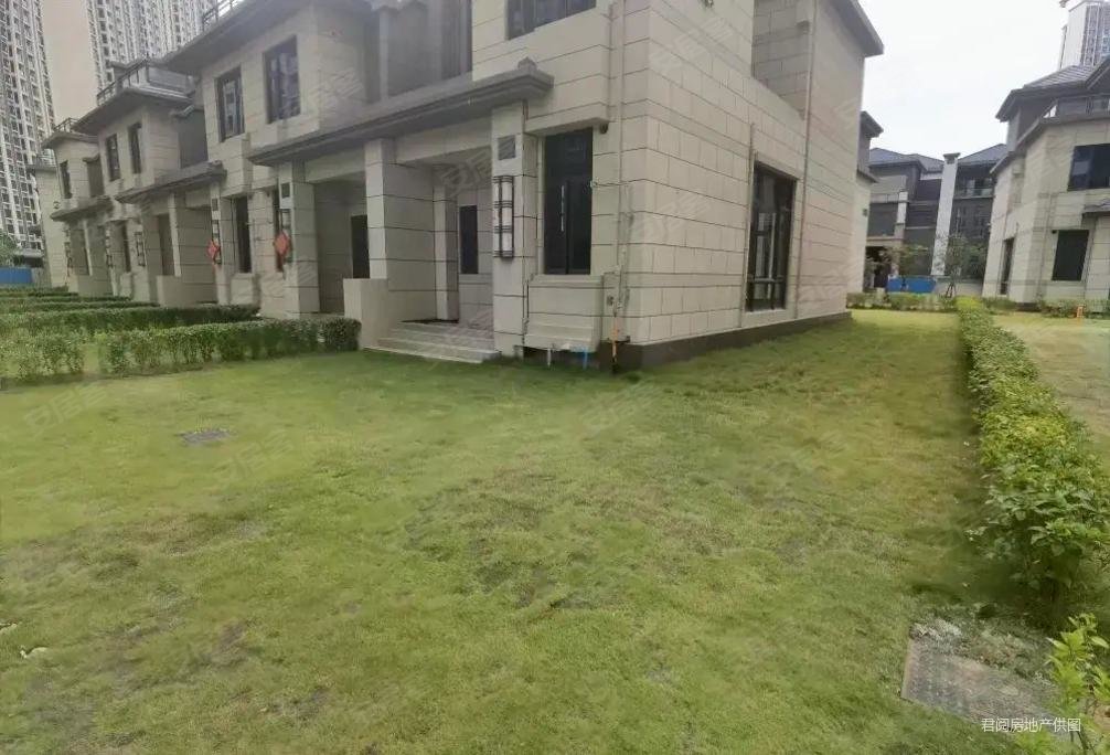 悠山美地花园(别墅) 五折诚售 大花园 随时看房