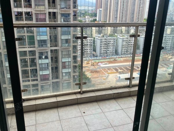 【多图】飞扬时代大厦,华强南租房,飞扬时代大厦 3室1厅1卫 电梯房 精