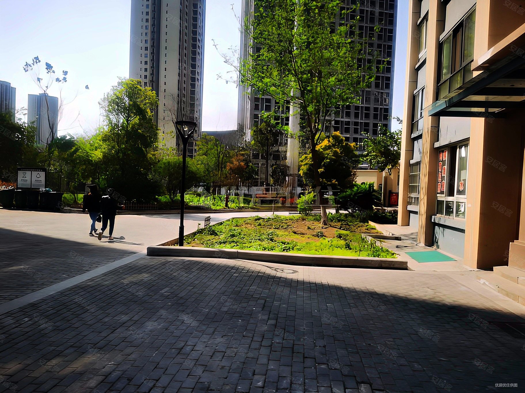 天邻山水2居室朝向南55万元