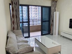 顺德龙江盈信城市广场包管理费4房,南北对流双阳台,已做清洁家私电器齐全拧包入住。出租房源真实图片