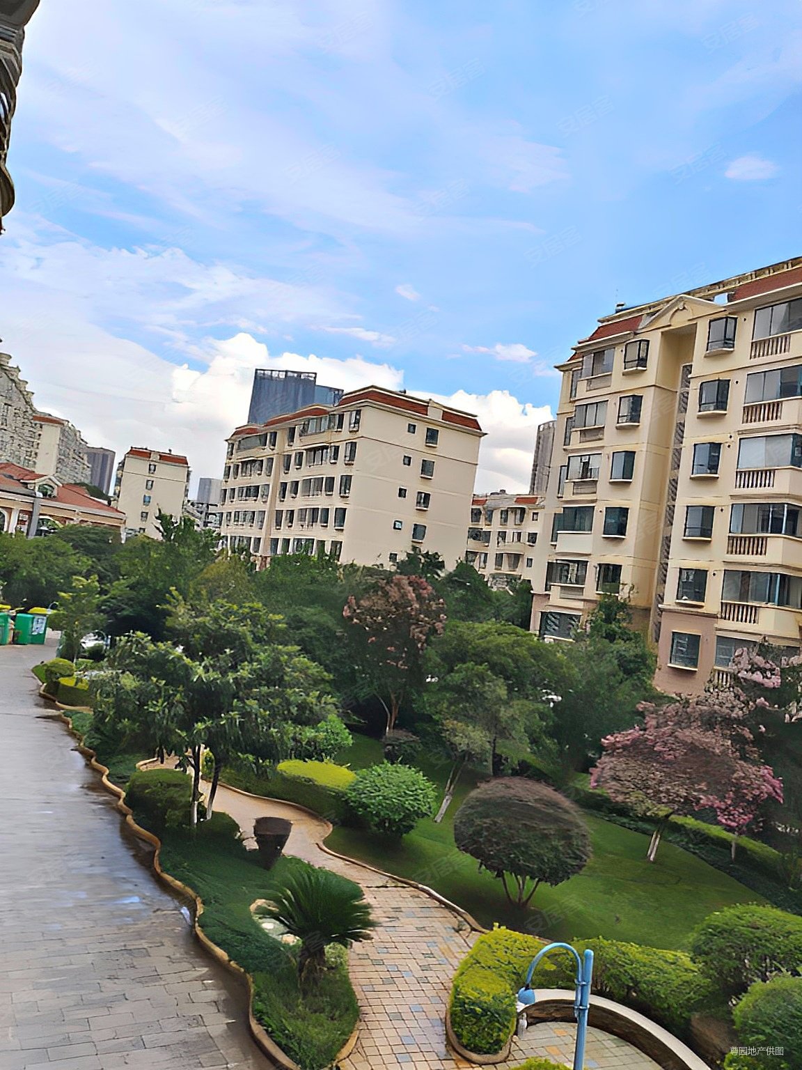 北京路霖雨桥地铁站江东花城带露台163平大跃层电梯房