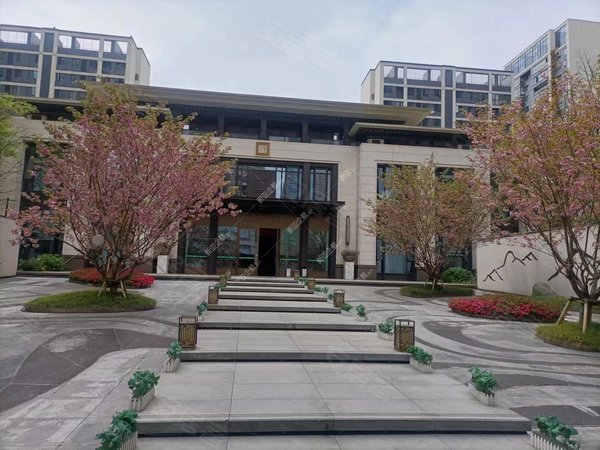 贵阳云岩三桥新城玺樾台万达广场 地铁口旁新城玺樾台花园洋房豪装4房