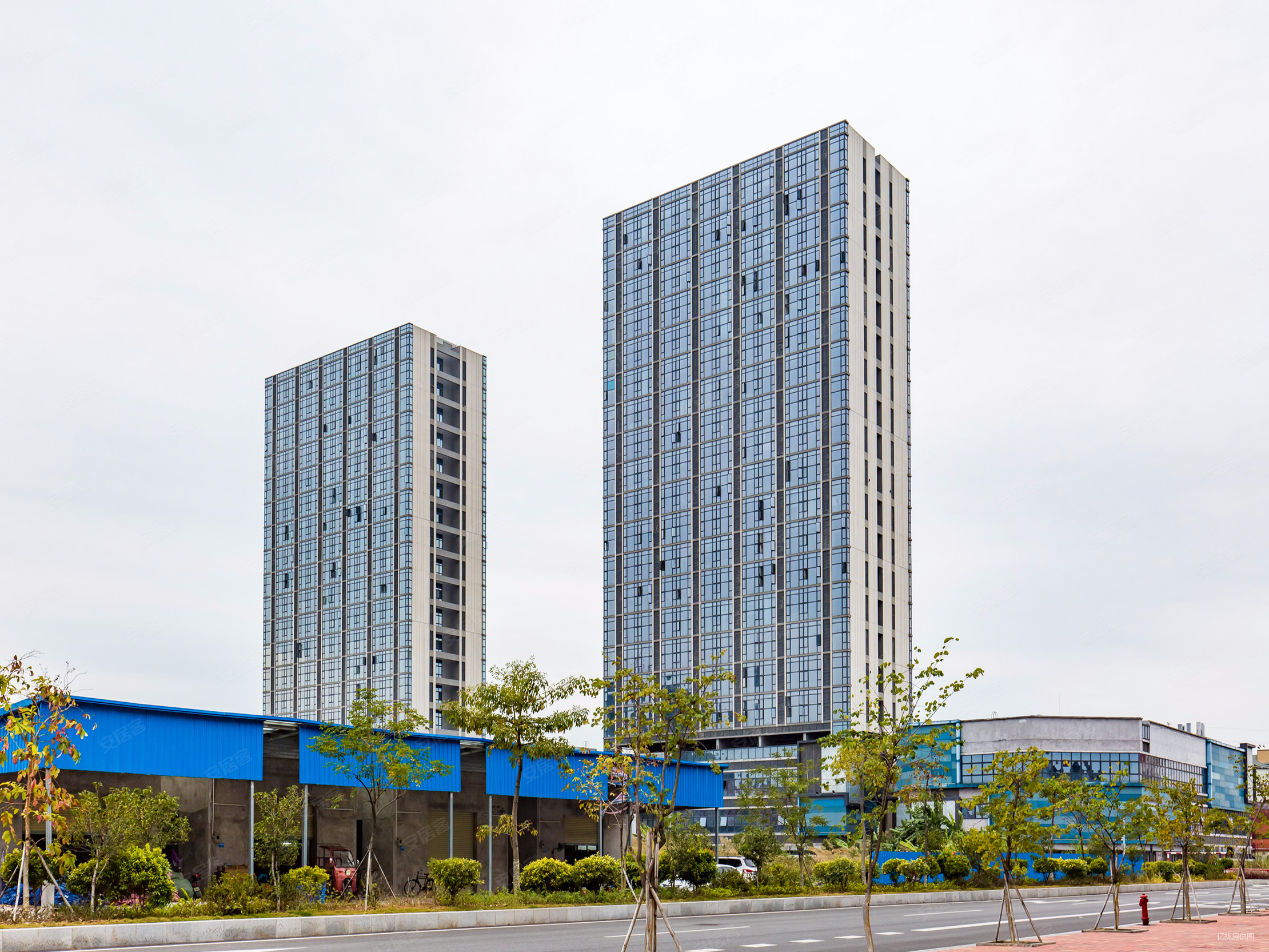 奥园康威广场商住楼