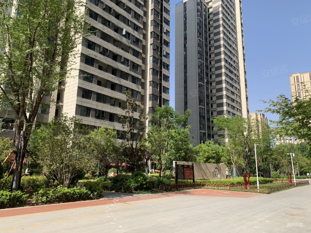 汇泉景悦城2号院3室2厅1卫89.4㎡南北92万