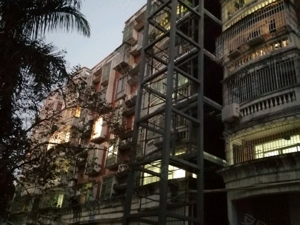 珠海香洲梅华富康花园富康花园 3室1厅1卫出租房源真实图片