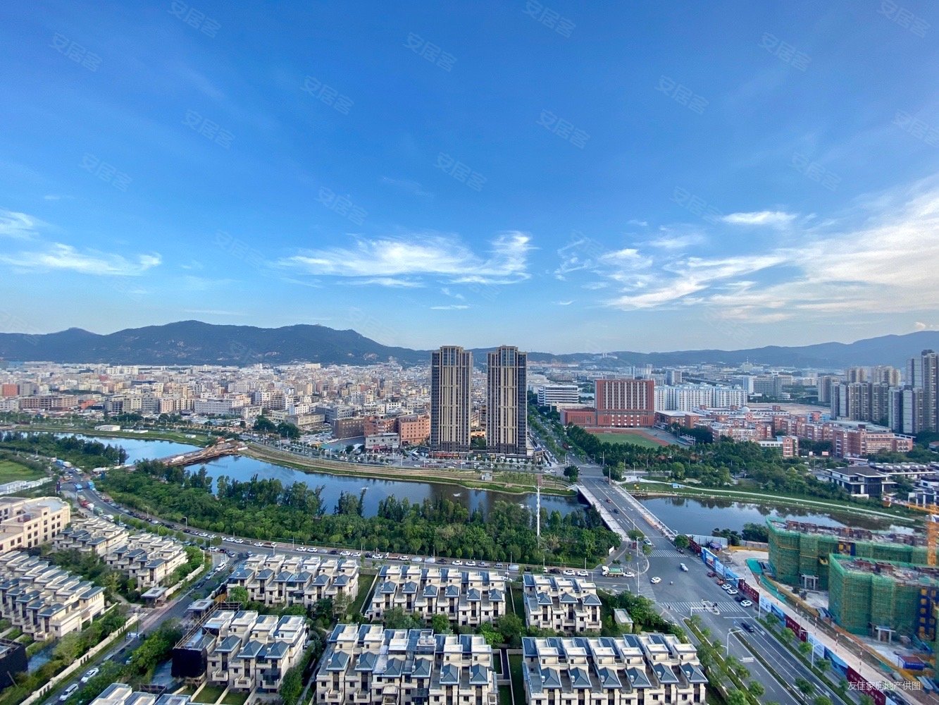 马銮湾乐活岛中心 南北通透 满二四房 近