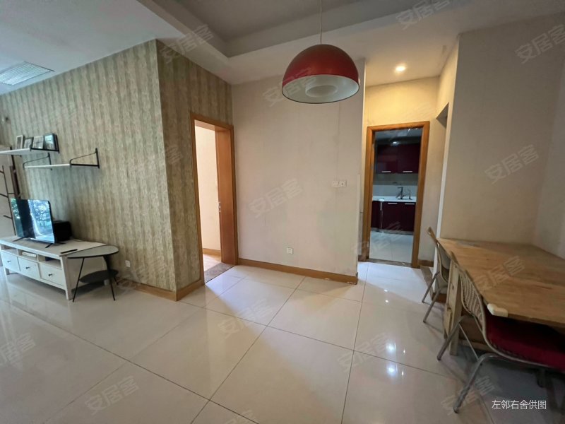 白塘景苑(东区) 车位充足 电梯房 环境优美 精装修