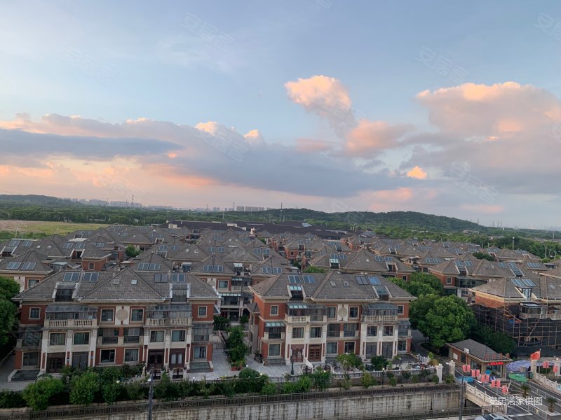 无锡房产网>无锡二手房>新吴二手房>梅村二手房>香岛御墅>