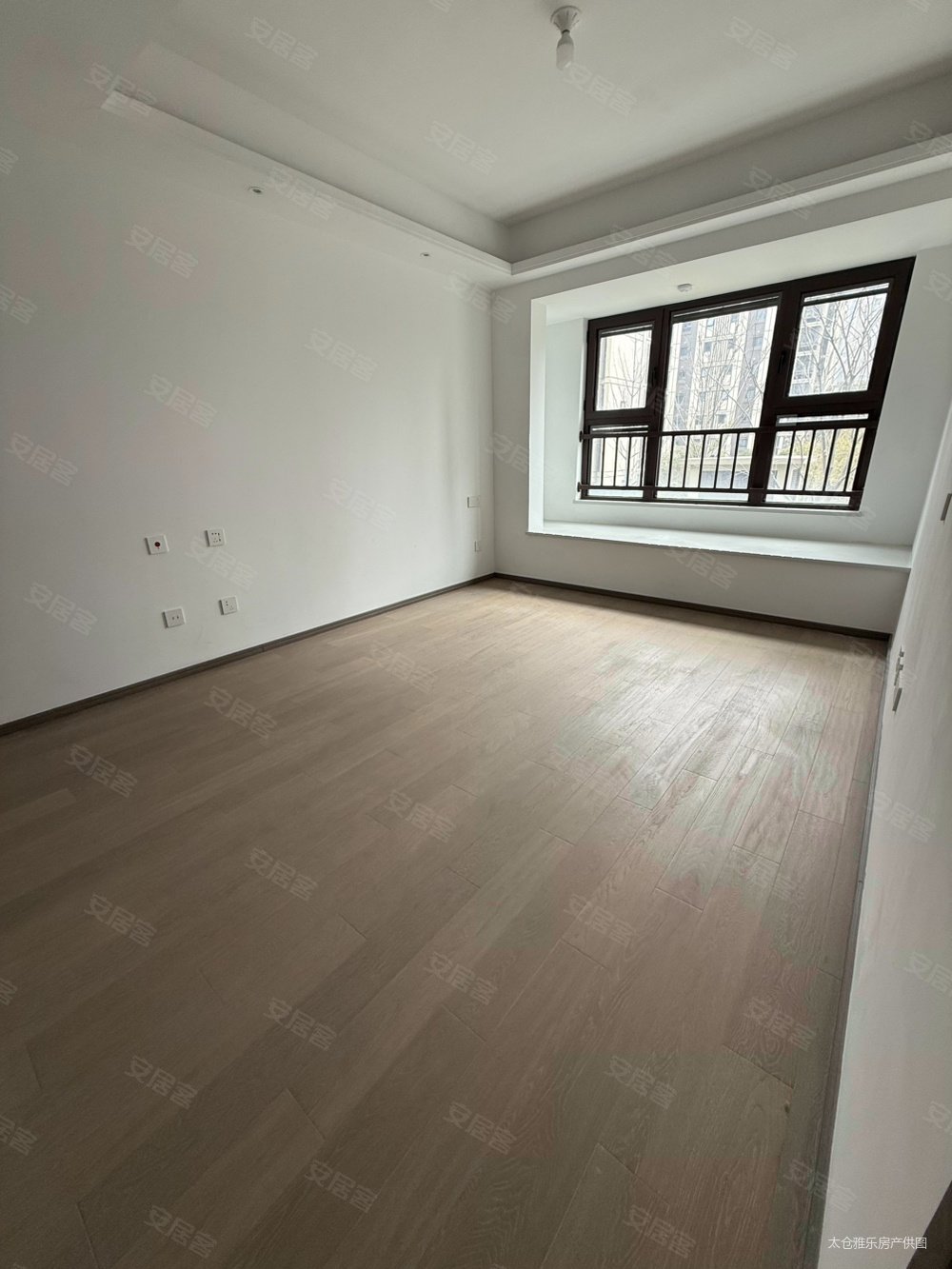 心望雅苑3室2厅2卫105㎡南北168万