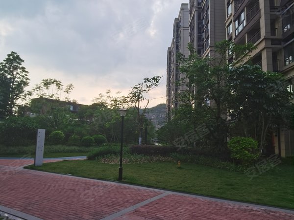 珠海斗门井岸奥园金坭湾井岸医院附近,奥园金坭湾 漂亮3房拎包住包你