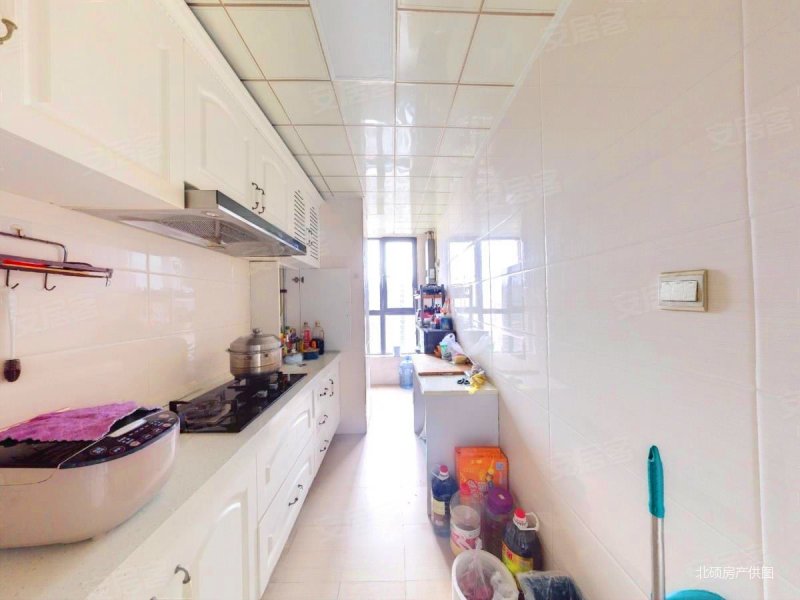 15业主急售国金华府三室精装运动公园地铁4号线