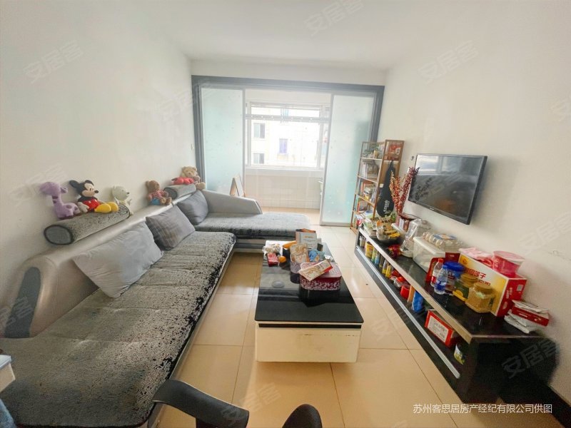 康佳花园一区新上中户不靠路中间位置和楼层房东自住看房方便