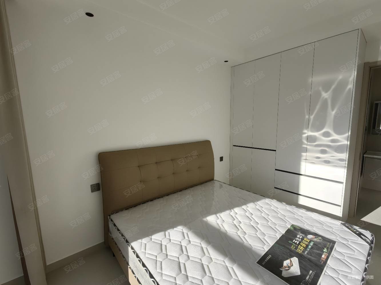 翰景苑3室2厅2卫124㎡南北69.8万