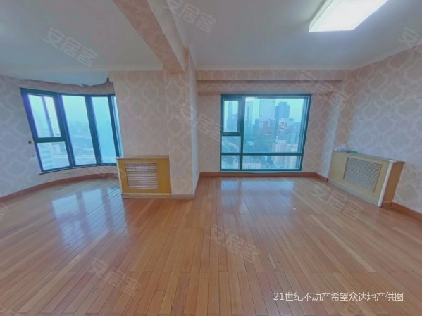 中海紫荆豪庭~4居室~观景楼层~环境优美~统一装修~居住舒适