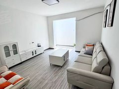 沂南城区第二实验小学包暖气费
城开御府电梯房下跃，拎包入住，有地暖出租房源真实图片