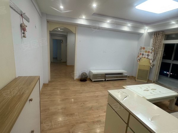 济南槐荫营市街凯旋新城(西区)经十路 2室 家具家电齐全 拎包入住 随时看房出租房源真实图片
